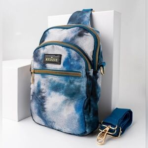 Kenzie Roundtrip Convertable Sling